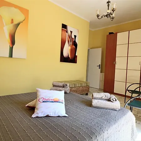 Casa Vacanza Vista Mare 度假居 *
